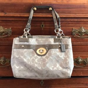 Authentic Coach purse. Worn with love!